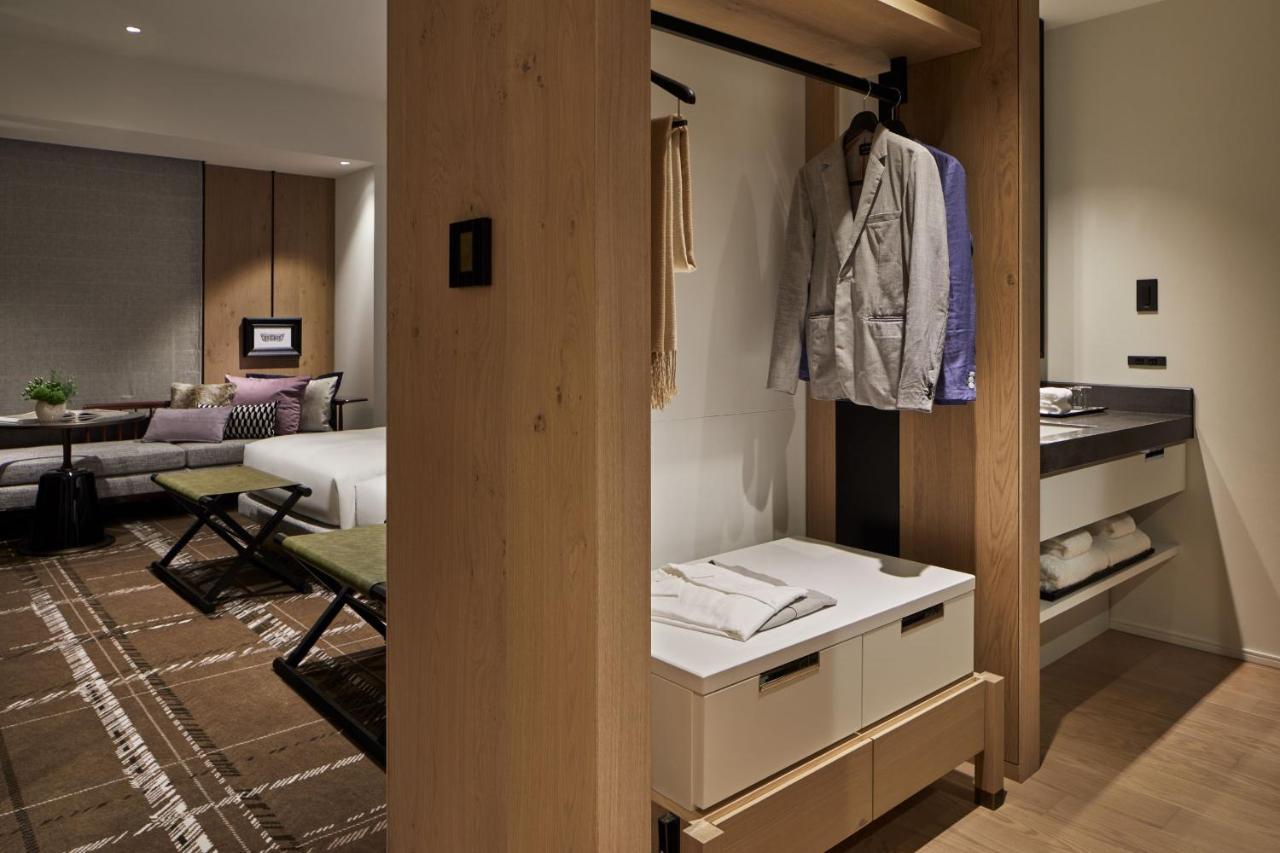 Hyatt Centric Kanazawa Exterior foto A guest room at the hotel